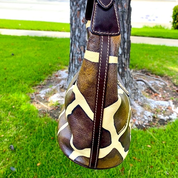 DOONEY & BOURKE BROWN LEATHER GIRAFFE PRINT PURSE SMALL BUCKET SHOULDER BAG - Picture 9 of 15